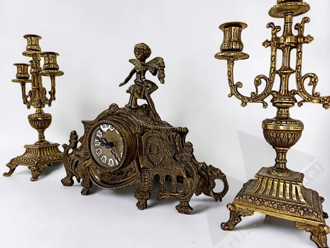 desk clock