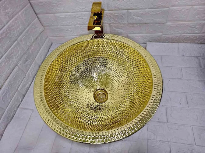 pedestal sink