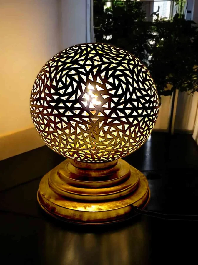 gold lamp