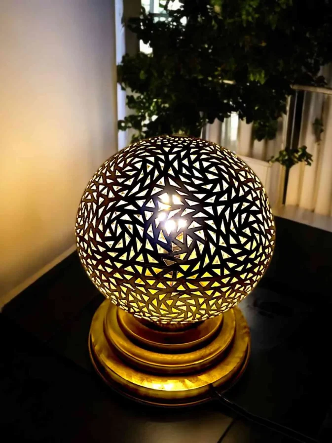 gold lamp