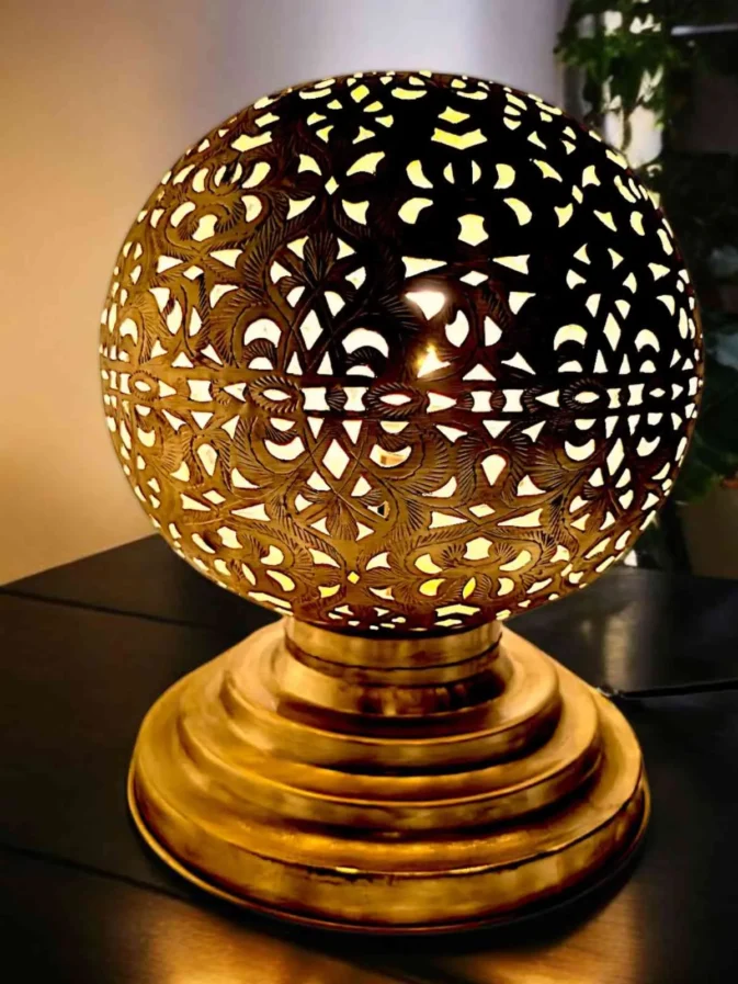 gold lamp