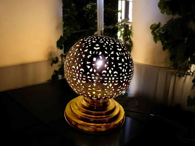 gold lamp